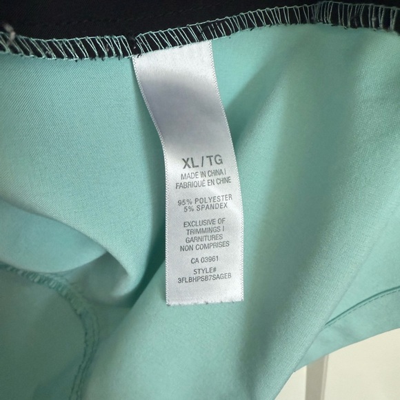 Women's Short Sleeve Black and Light Blue scrub top - Picture 3 of 4